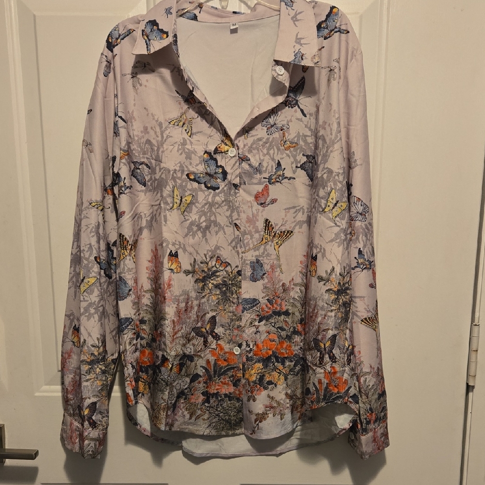 SHEIN Multicolor Butterfly Print Button Down Shirt